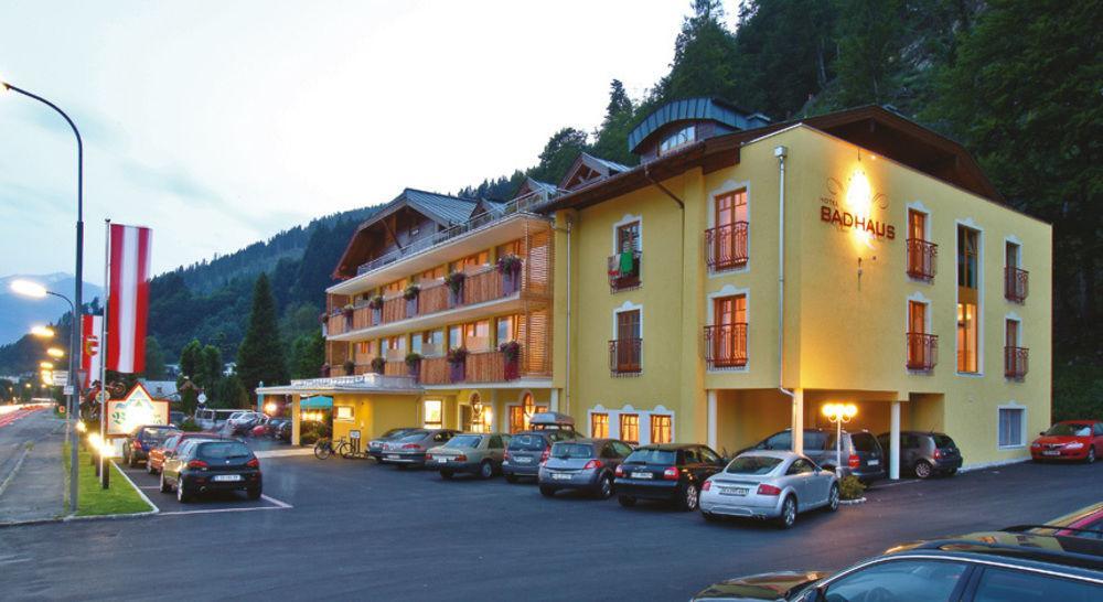 Hotel Badhaus 滨湖采尔 外观 照片