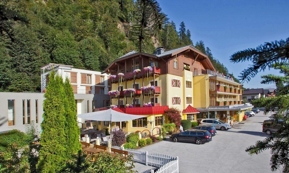 Hotel Badhaus 滨湖采尔 外观 照片