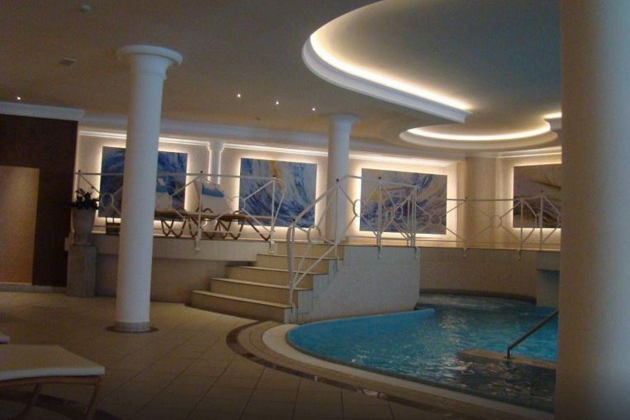 Hotel Badhaus 滨湖采尔 外观 照片