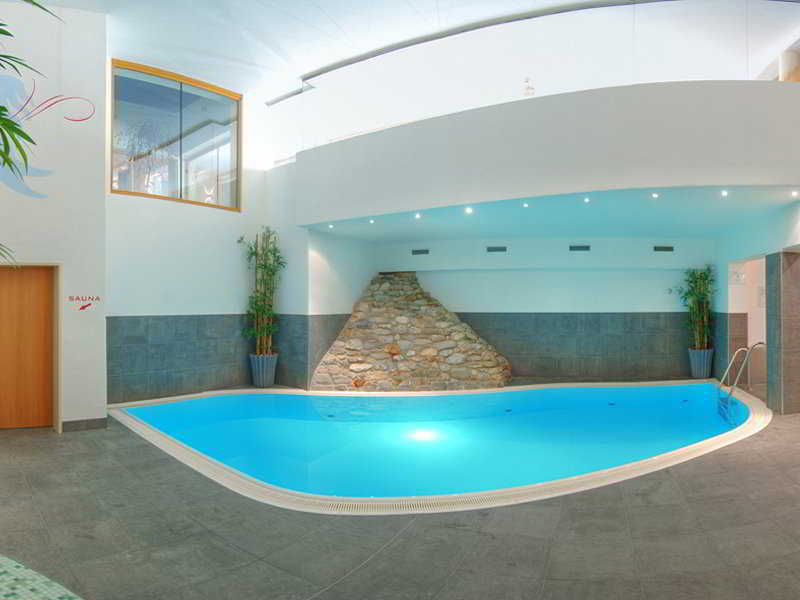 Hotel Badhaus 滨湖采尔 外观 照片