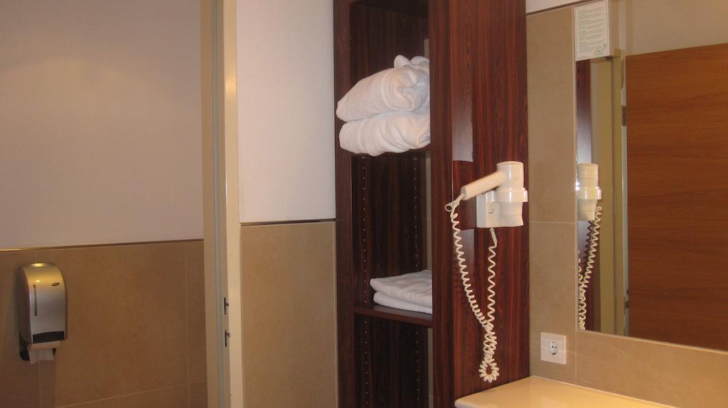 Hotel Badhaus 滨湖采尔 外观 照片